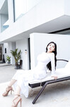 Album: Sự Quyến Rũ Quý Phái Với Chiếc Đầm Trắng Tinh Khiết