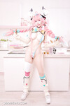 Gái Việt ZinieQ (@zinie) cosplay Varesa từ Genshin Impact