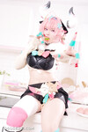 Gái Việt ZinieQ (@zinie) cosplay Varesa từ Genshin Impact