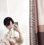 (TUYỆT PHẨM) bé loli, ngậm áo, show ti 😛😛