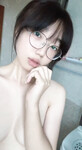 (TUYỆT PHẨM) bé loli, ngậm áo, show ti 😛😛