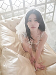 Em xinh lồn múp đồ lót lọt khe chụp ảnh chủ đề cô dâu