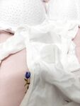 quần lót dính nước lồn gái xinh