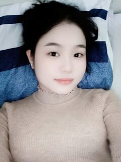 Cởi đồ em gái