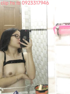 Album học sinh thủ dâm