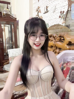 Bot ai lột đồ