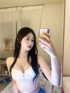 Em ảnh hình của gái thủ dâm