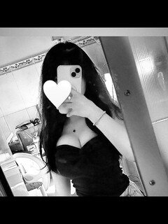 t nhạn nude (link fb dưới dô tả)