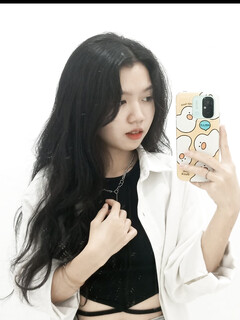 Em gai du lich bien chup anh slay