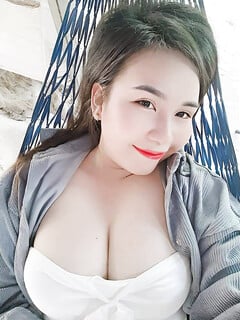 Lồn em gái 2k4