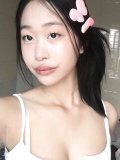 Gái xinh body siêu múp
