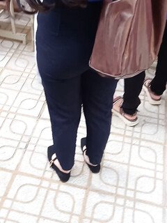 Chụp lén Mông em 2k8 xinh part 2